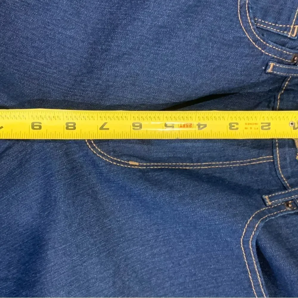 724 Hi Rise  Straight Levi’s Jeans NWT